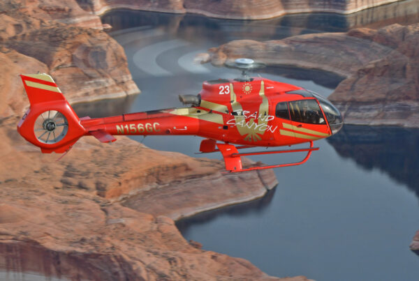 Tour en helicóptero por West Canyon