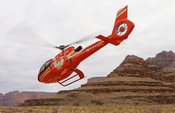 Excursão detalhada de helicóptero ao Grand Canyon West